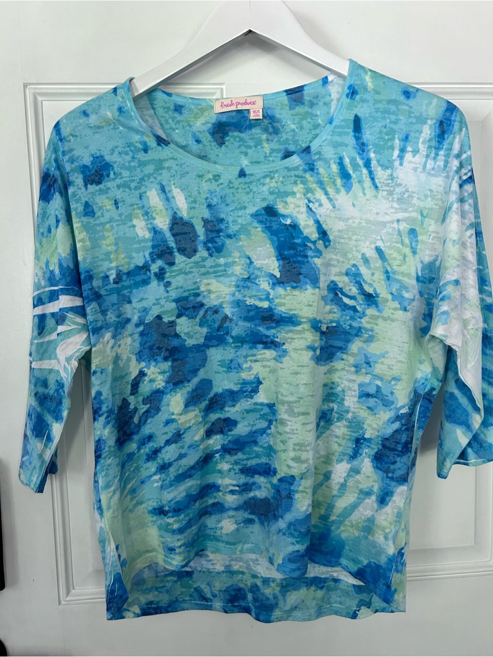 fresh produce Blue & Aqua Abstract Tie-Dye Long Sleeve Tee